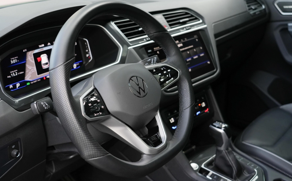 Picture Volkswagen Tiguan 2021 